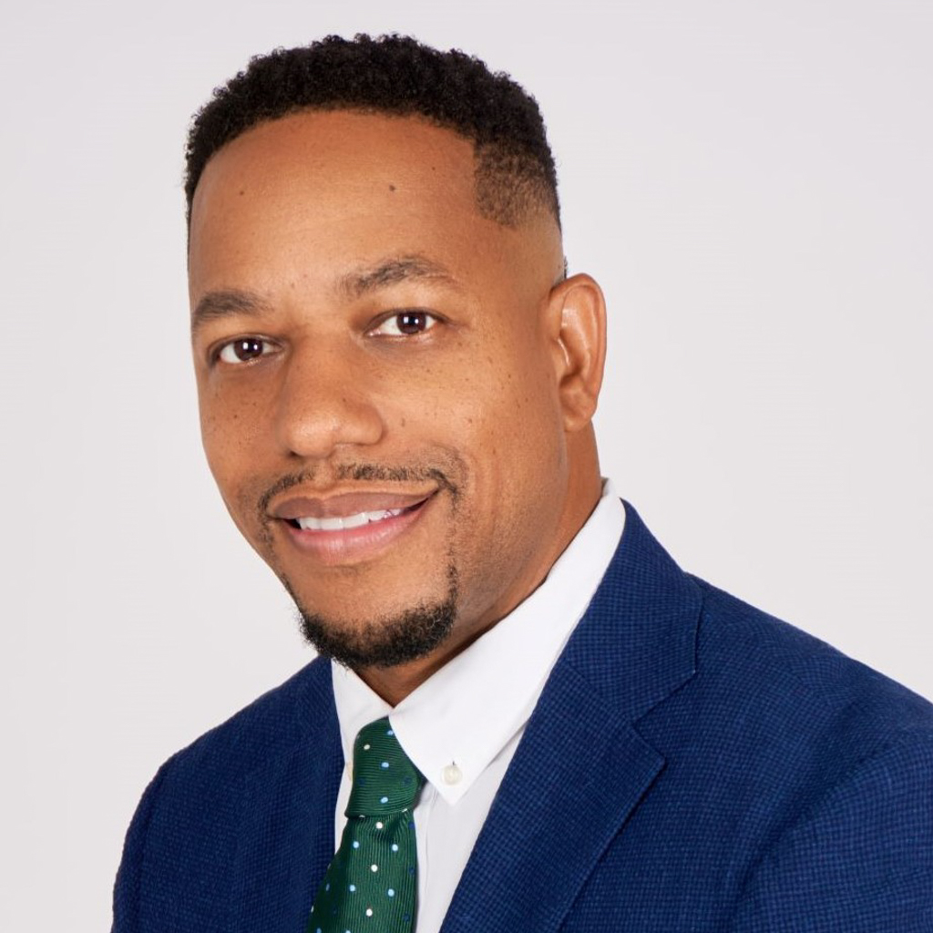 Tyler headshot-2.jpg